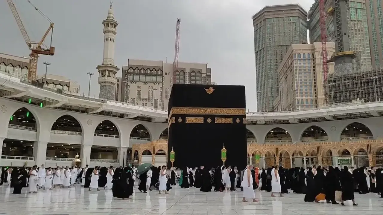 UK Umrah Package