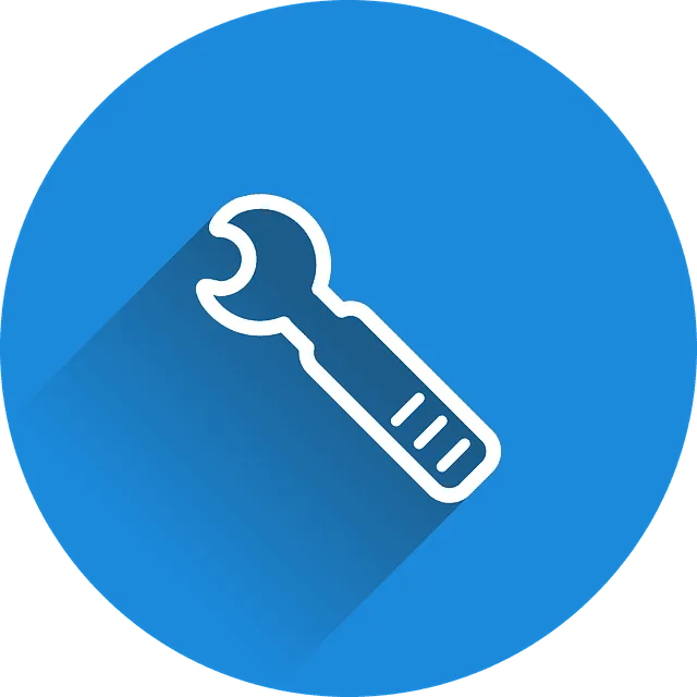 Mantenimiento de páginas webs con WordPress — icono herramienta azul Icono circular azul con una llave inglesa blanca y sombra larga que representa soporte técnico y herramientas para sitios web, Mantenimiento de páginas webs con WordPress