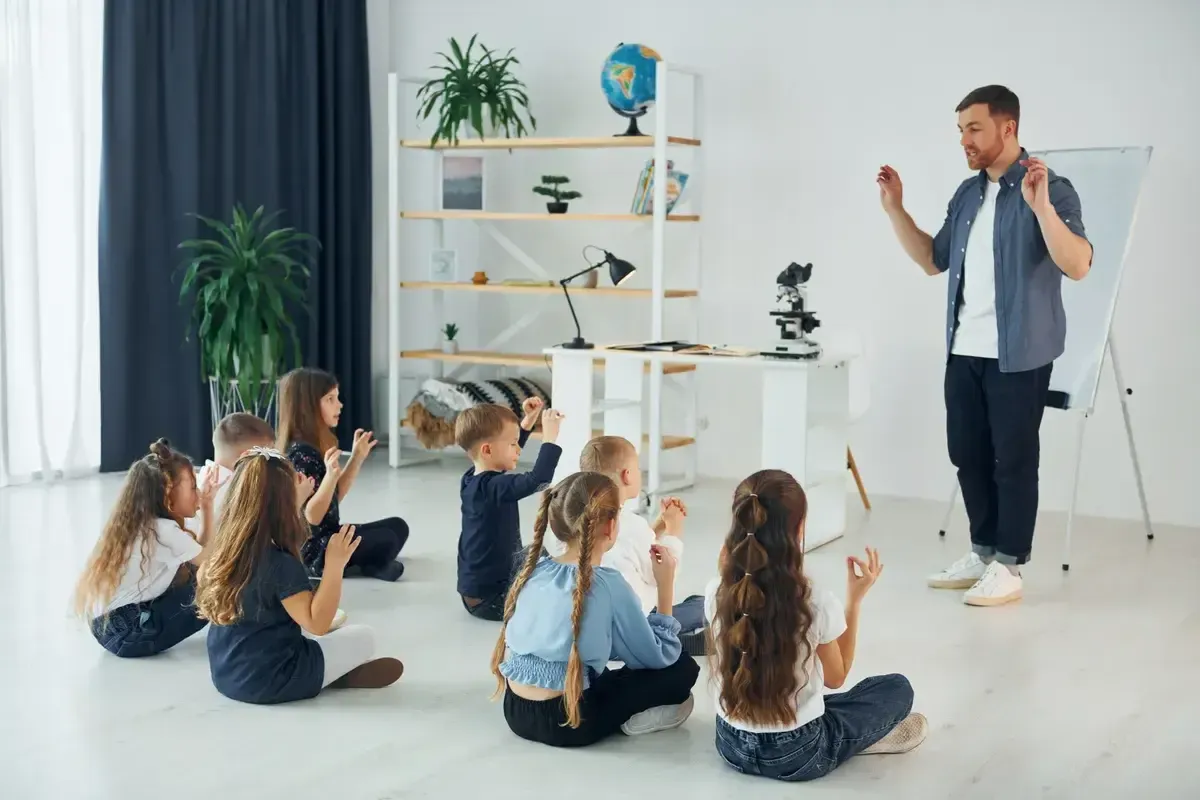 learning-gesture-language-group