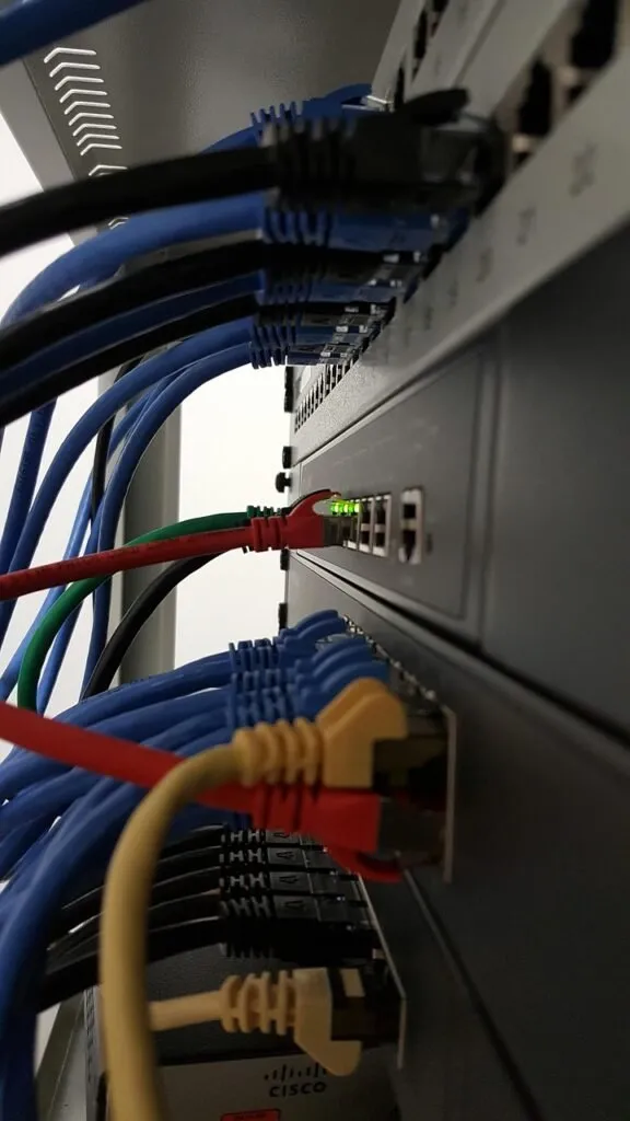 Câble de réseau avec LAN, routeur