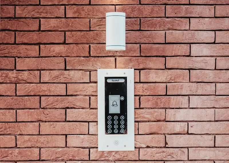 Control d'access murale