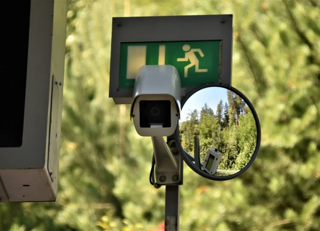 Attention camera et CNIL
