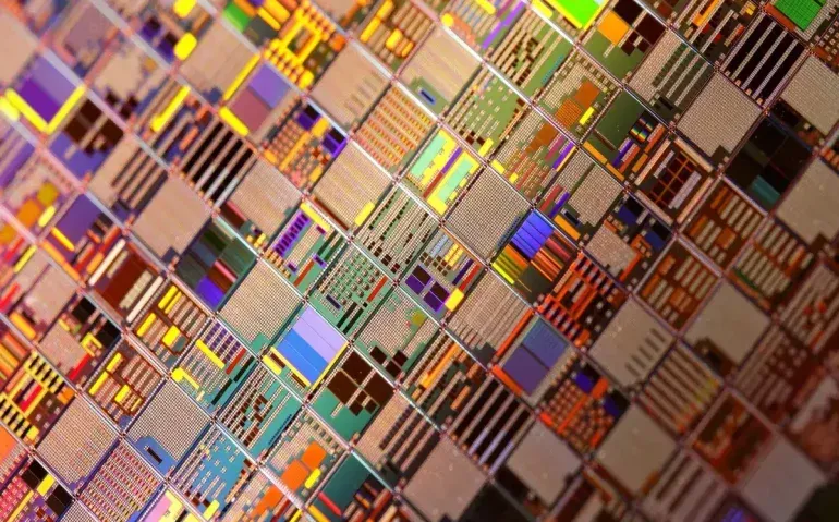 silicon-semiconductor-wafer-close