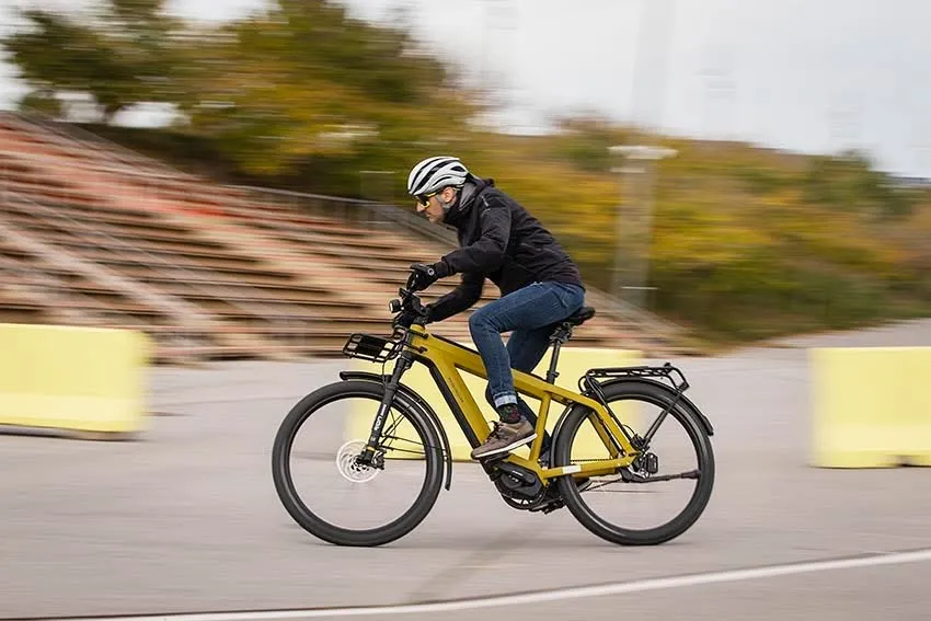 Aunque en ella adoptamos una posición erguida, también se puede ir deprisa con la Supercharger2