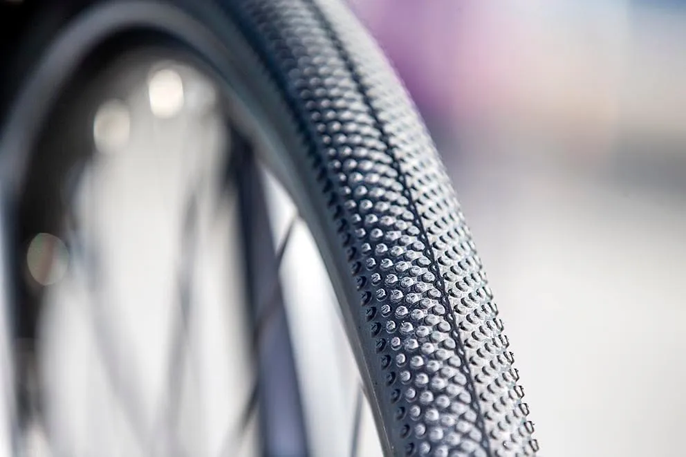 Las cubiertas Schwalbe G-One Allround son una excelente opción para la Roadster