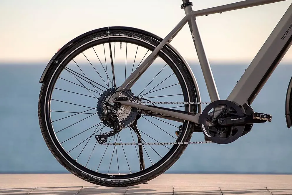 La Roadster equipa transmisión Shimano mecánica de 11 velocidades