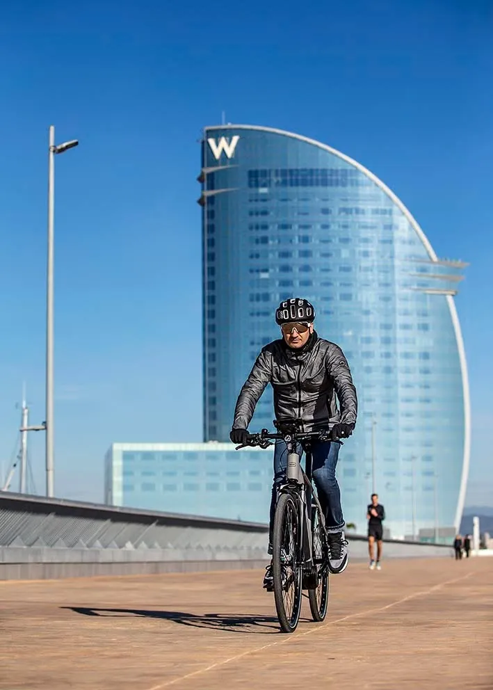 La Roadster es una bici urbana que esconde un carácter deportivo