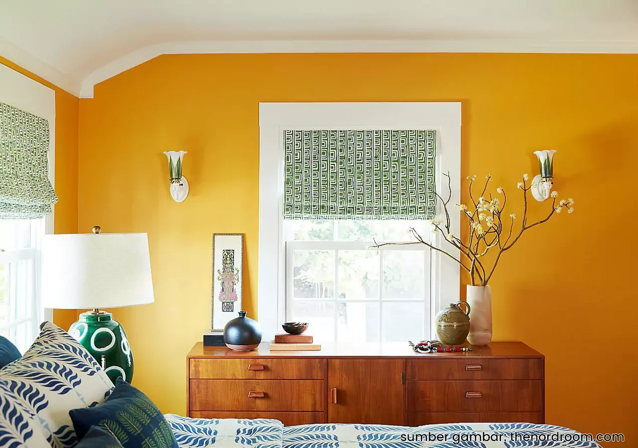 Cat Kamar Warna Gold Yang Bagus Untuk Perempuan