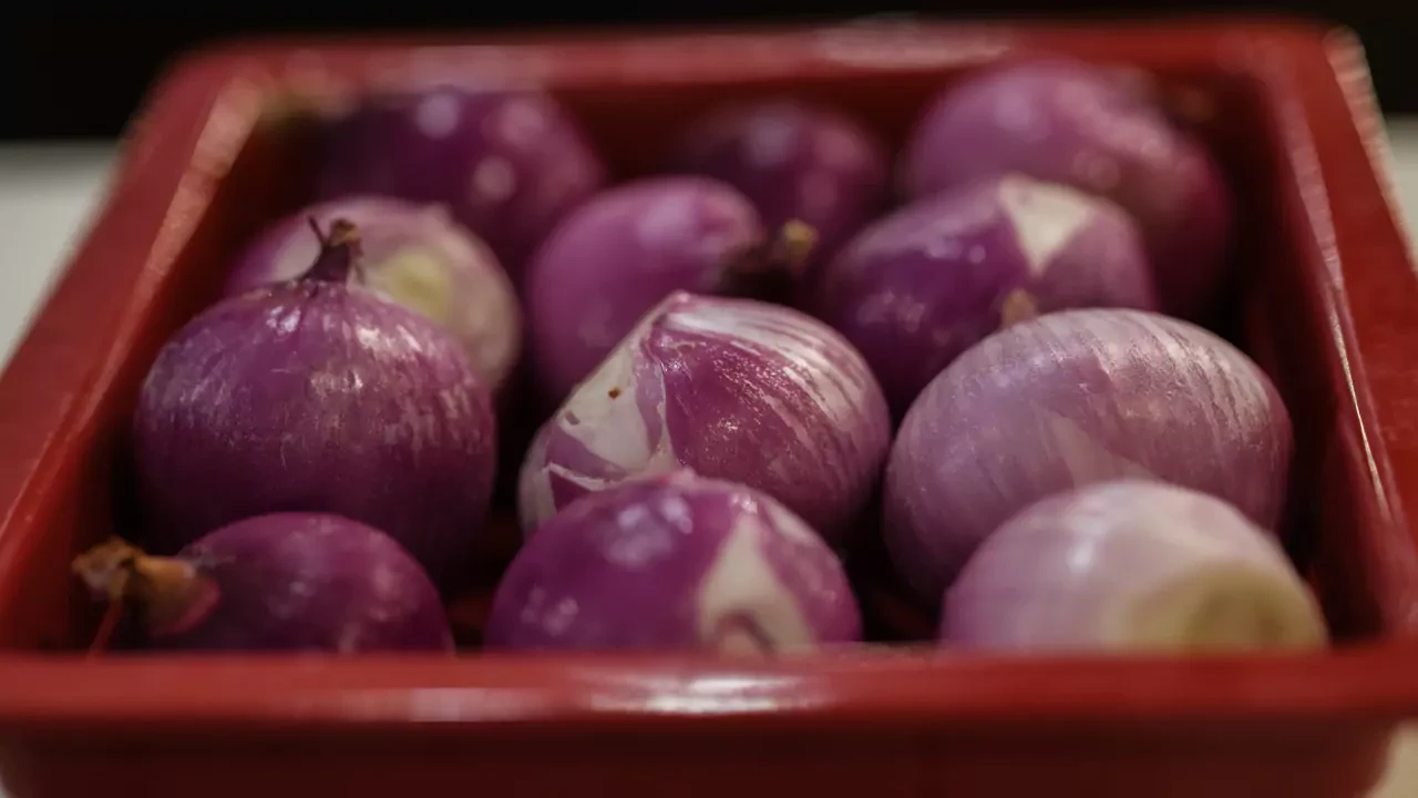 Cara Menyimpan Bawang Merah Di Kulkas Agar Tahan Lama