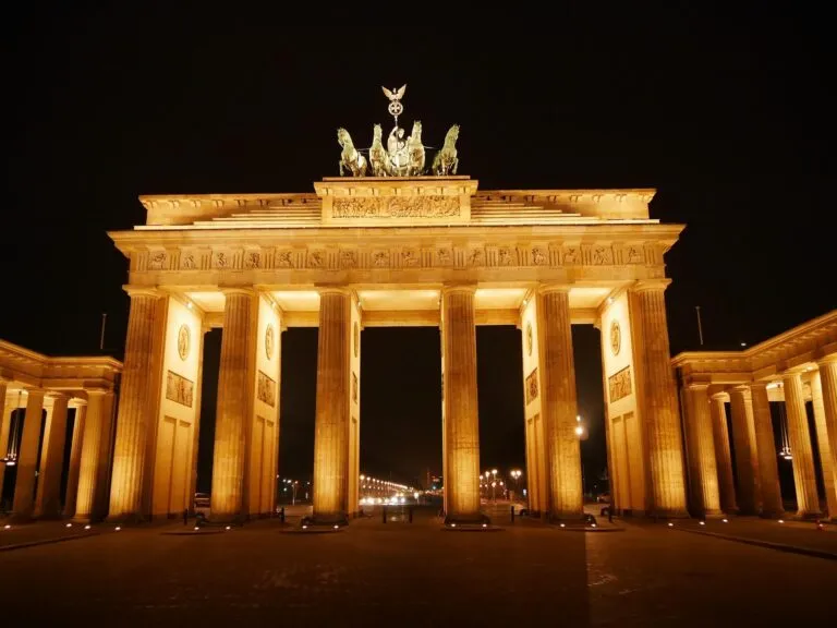 Tour Berlino 5 Giorni: Storia, Arte e Tradizioni Potsdam, Norimberga o Monaco di Baviera