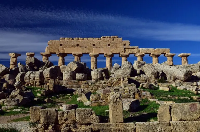 Tour della Sicilia: tesori di Cultura, Natura e Tradizione