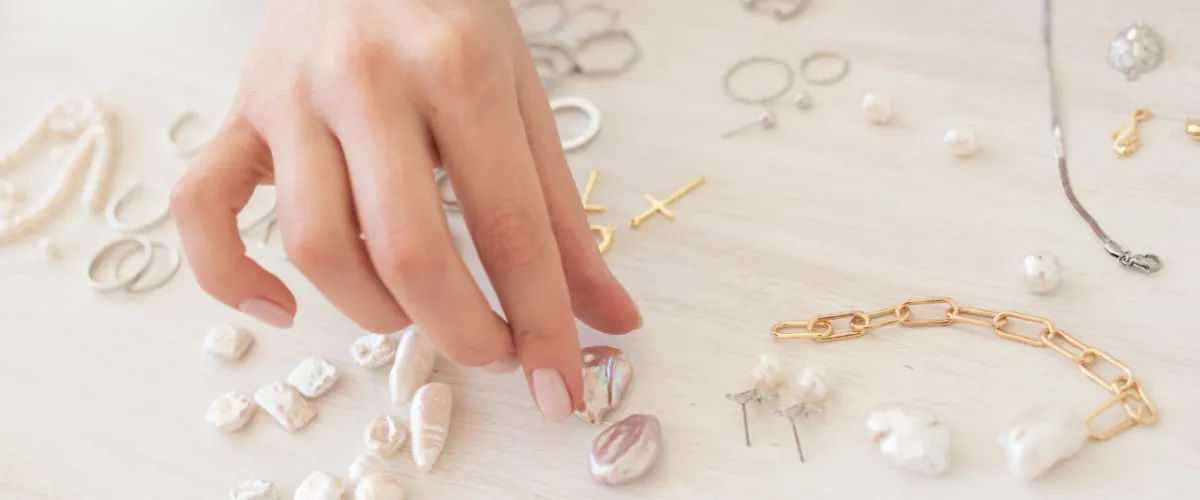 Jewelry Making Kits with Beads: Essential Tools for Creative Crafting
