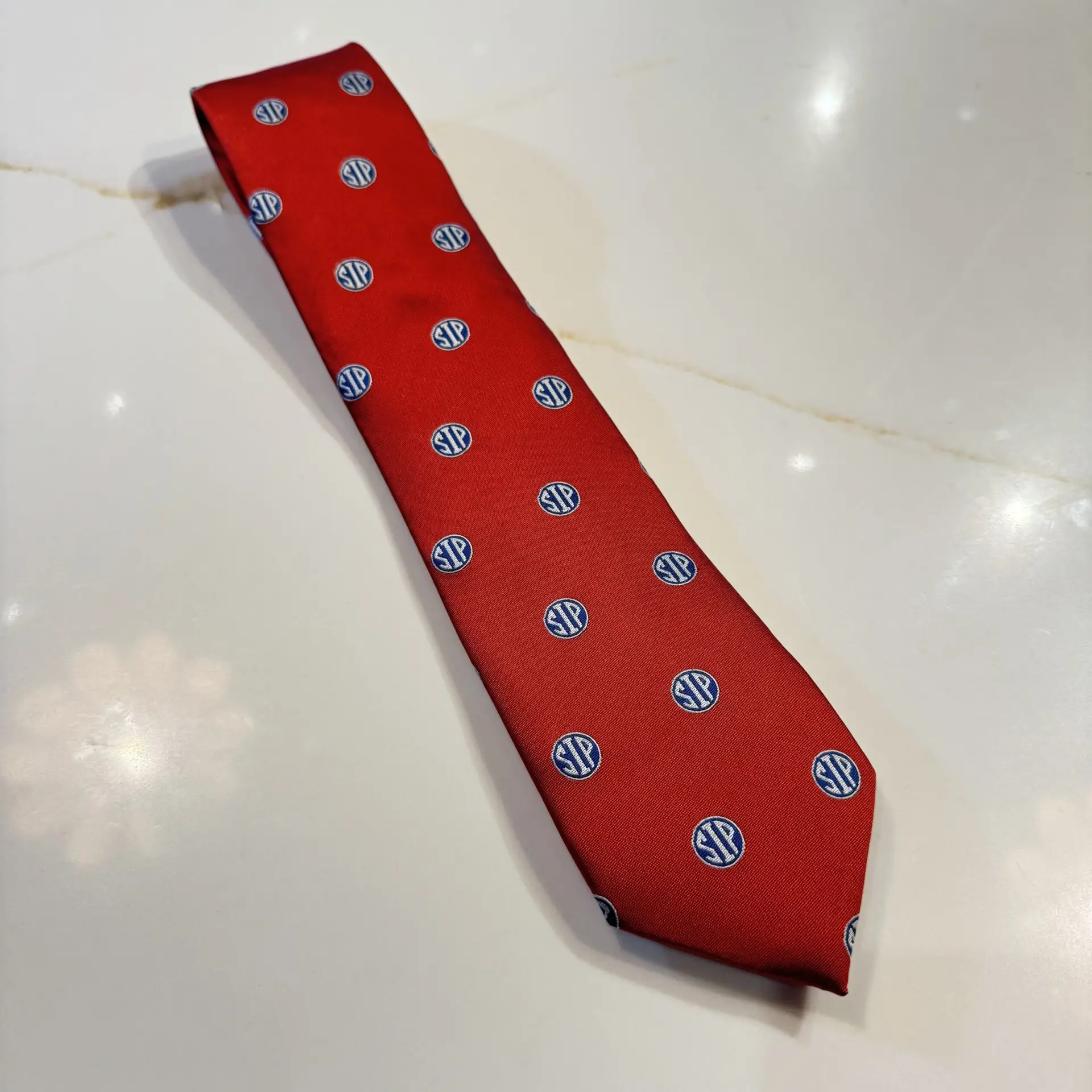 Sip Tie (Red)