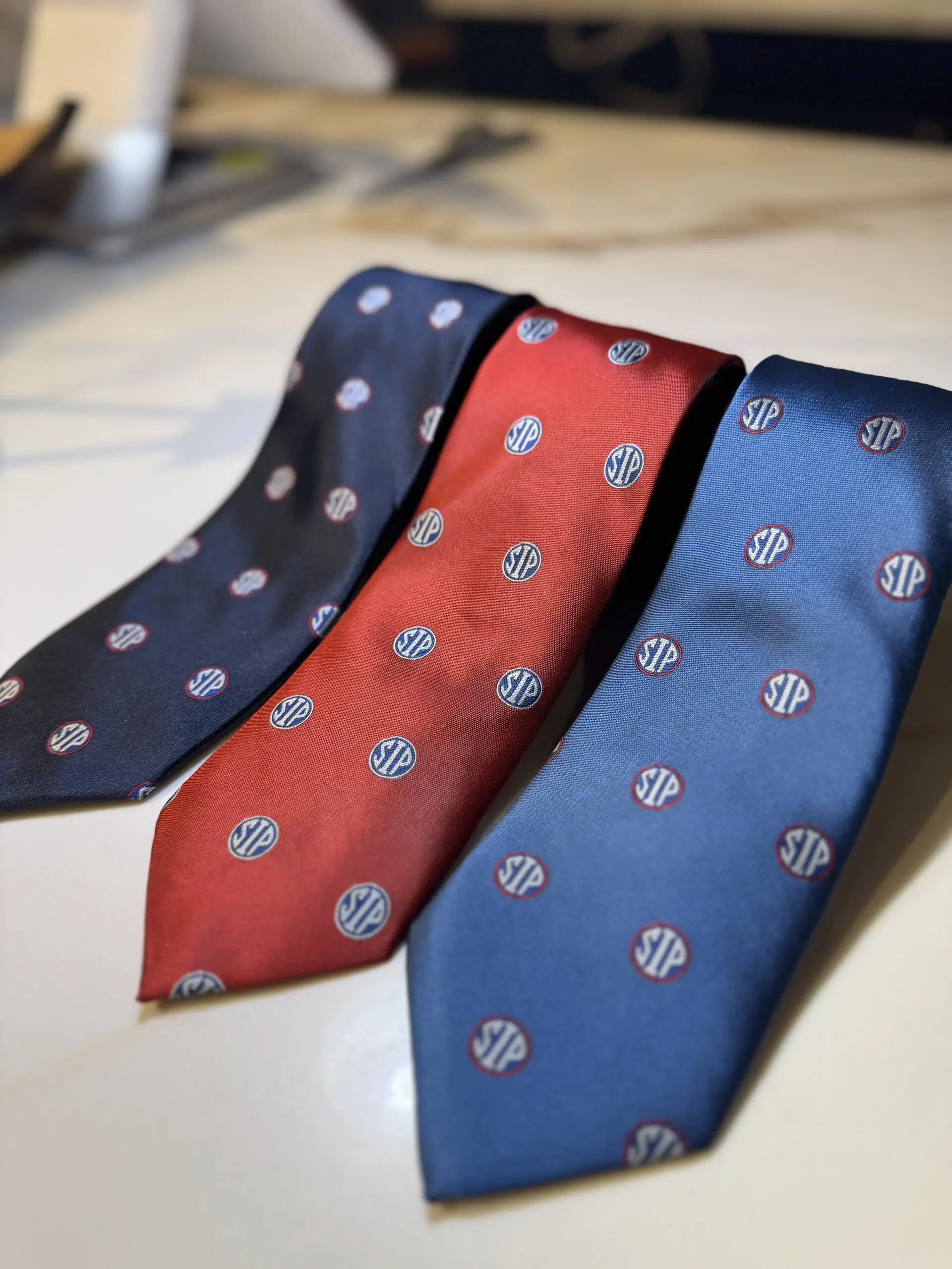 Sip Tie (Red) - Image 2