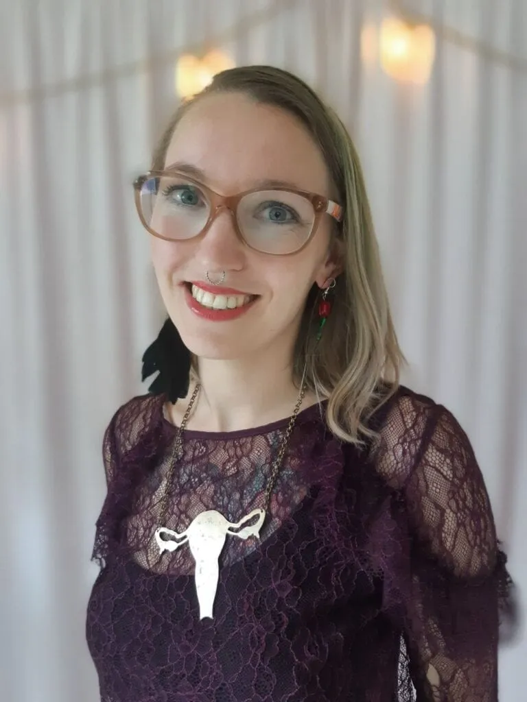 Jacqui Doula förlossning moderkaksinkapsling postpartum massage