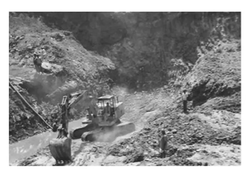 Foundation preparation of rock-fill dam of the Salal project of Jammu and Kashmir