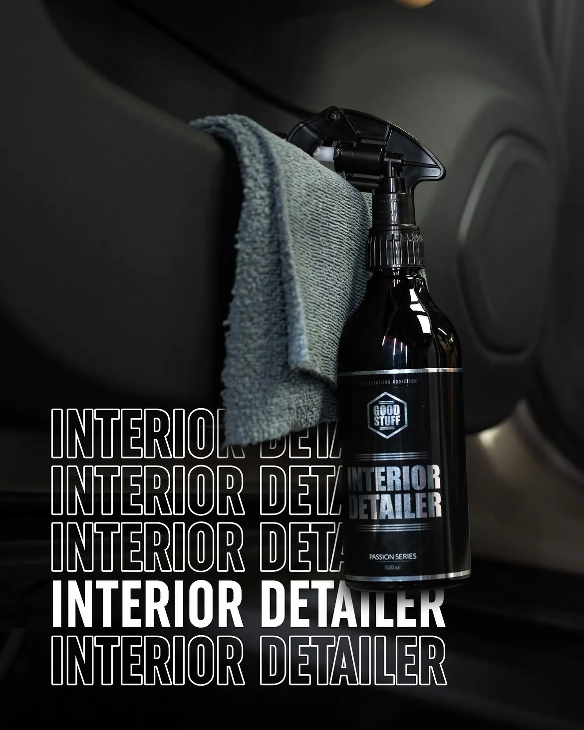 Good Stuff Interior Detailer usado para un repaso rápido del interior