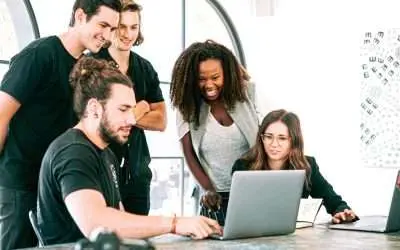 Die Kraft des erstklassigen Supports entfesseln: Die ITrox Webagentur
