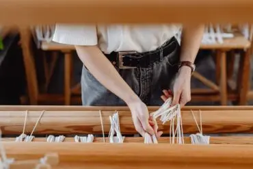 Artisanat contemporain : 7 créateurs qui redéfinissent le métier