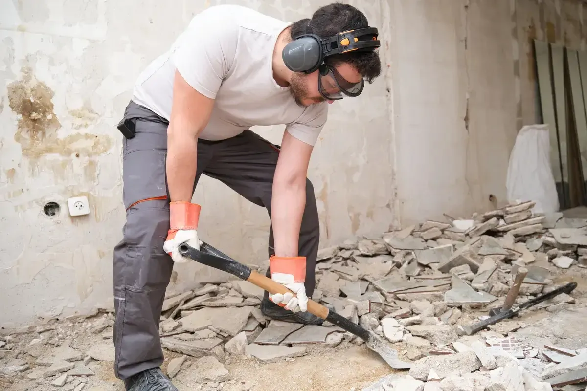construction-worker-collecting-construction