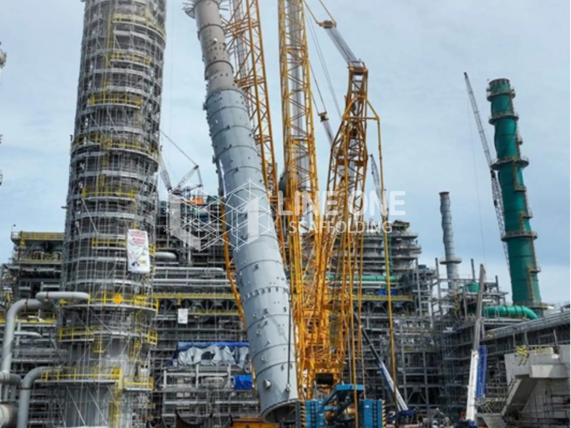 Pertamina RDMP Balikpapan Project : 350,670 m² (5,370 ton)
