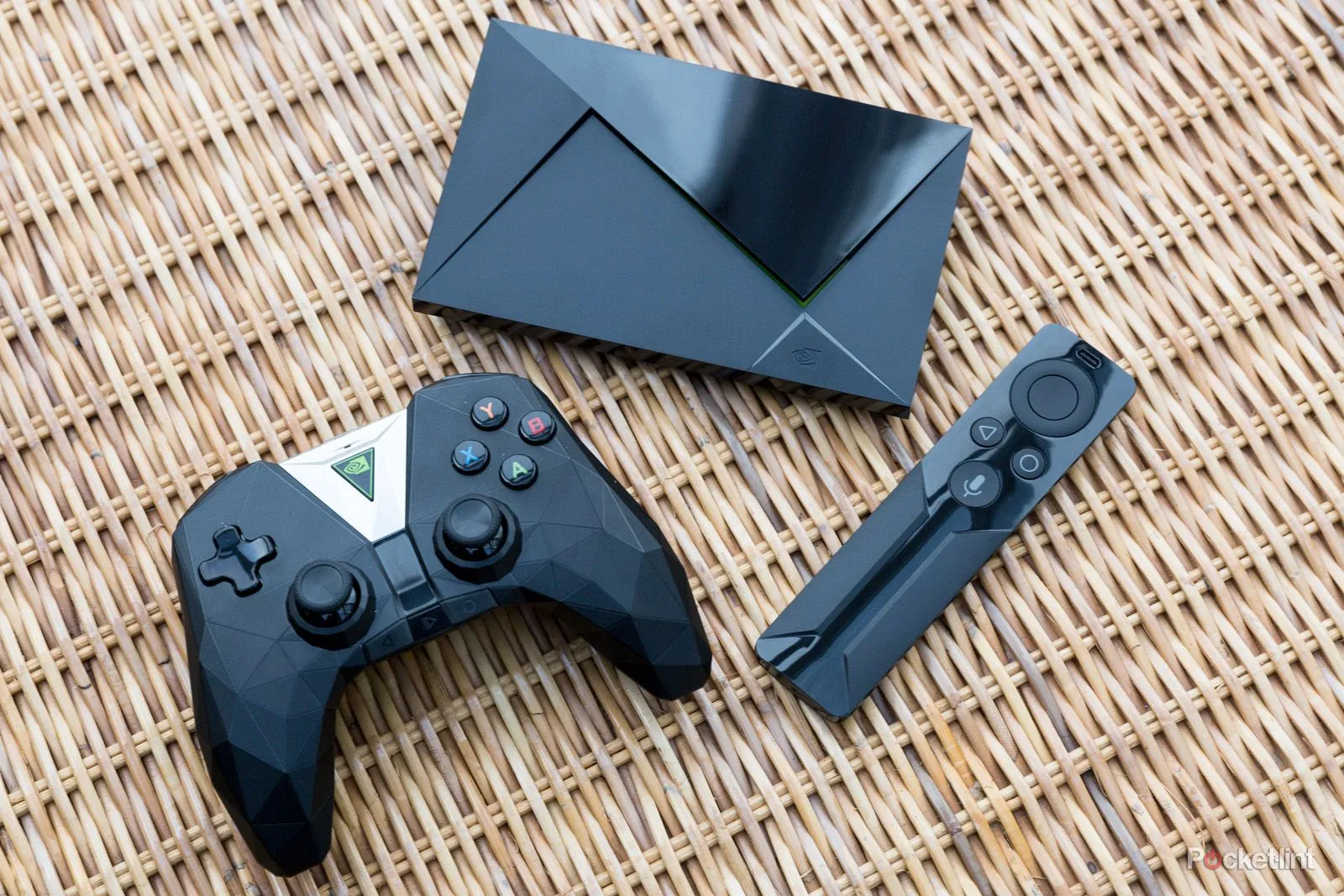 Foto (c) https://www.pocket-lint.com/tv/reviews/nvidia/139934-nvidia-shield-tv-2017-review-the-daddy-of-4k-hdr-media-streaming/