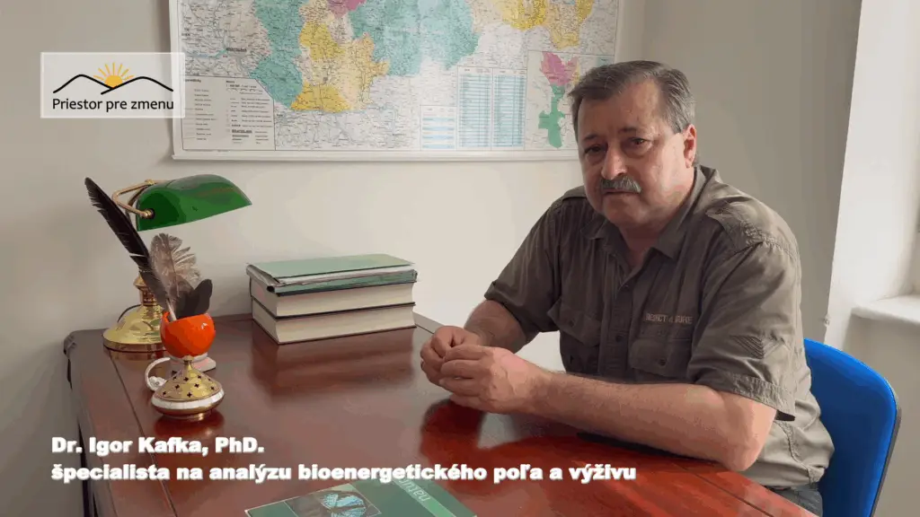 Na podujatí ETIKOfórum 2025 Konferencie ETIKOTERAPIA A PSYCHOSOMATIKA v Radošinskom naivnom divadle v sobotu 4.10.2025 bude prednášať aj Dr. Igor Kafka, PhD. – odborník na bioenergiu, čakry a liečivé rastliny, ktorý už viac než 30 rokov prepája vedu so spiritualitou.