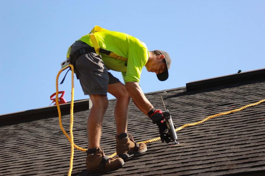 Photo roof repair