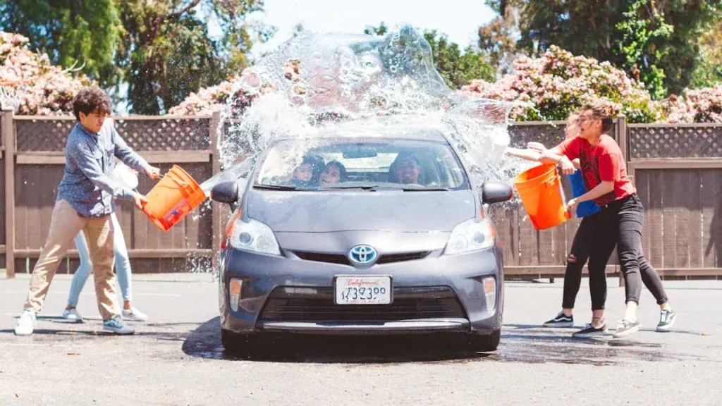 How to Secure a Mobile Eco Car Wash Service Online in 2025