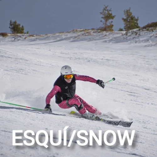 esqui snow Asier, esquiador profesional, bajando por una pista con una rodillera Donjoy Armor