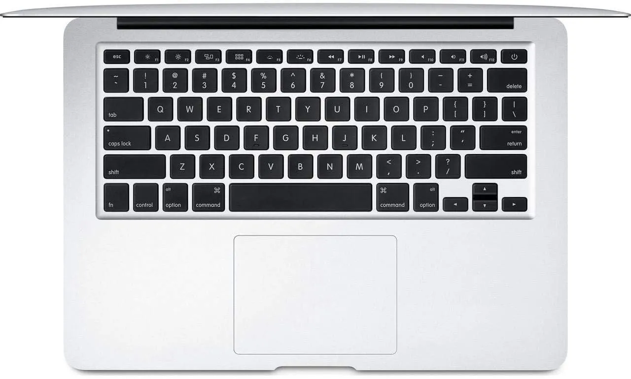 Apple 13-inch MacBook Air, 1.8GHz Intel Core i5 Dual Core Processor, 8GB RAM, 128GB SSD, Mac OS, Silver A1466 - Image 6