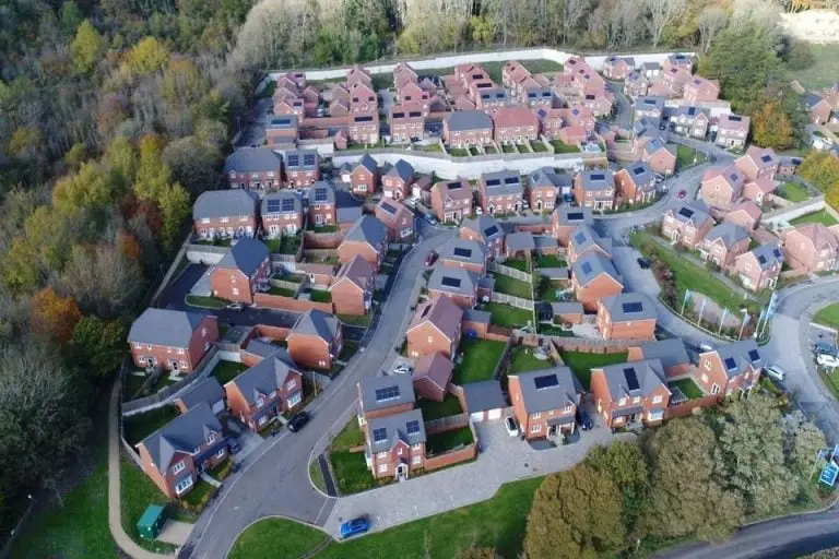 Ackender Hill 768x512