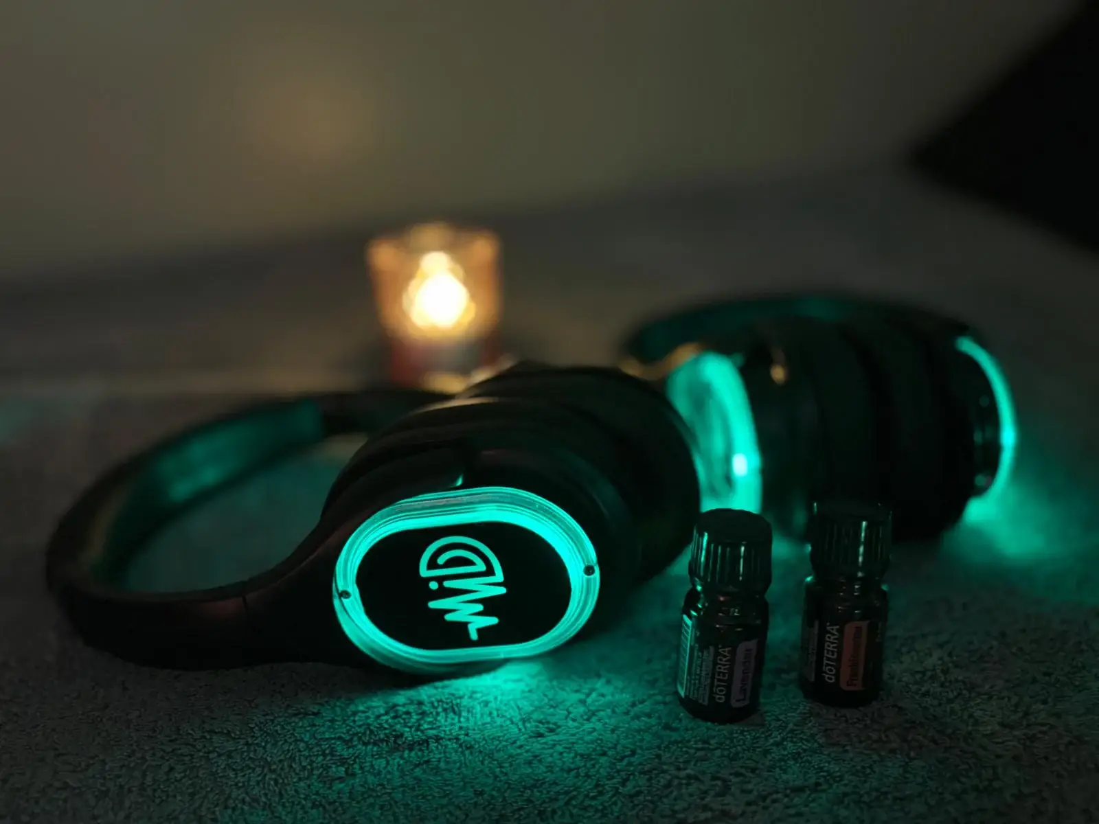 headphones doterra 2