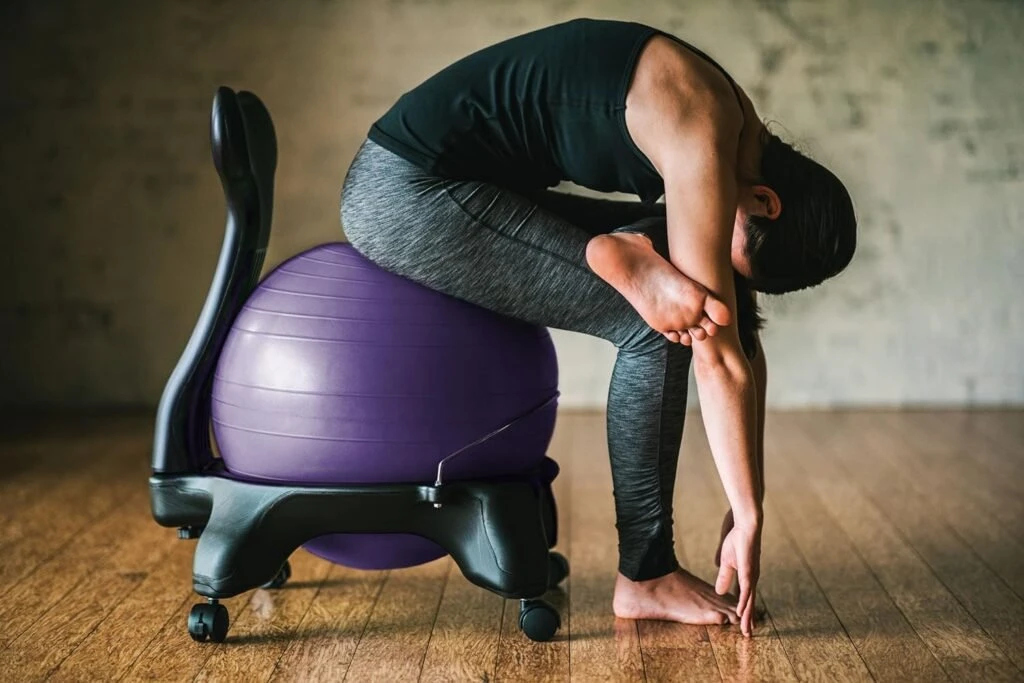 Gaiam Classic Balance Ball Chair – Exercise Stability Yoga Ball Premium Ergonomic Chair for Home and Office Desk with Air Pump, Exercise Guide and Satisfaction Guarantee Gaiam Classic Balance Ball Chair – Exercise Stability Yoga Ball Premium Ergonomic Chair for Home and Office Desk with Air Pump, Exercise Guide and Satisfaction Guarantee