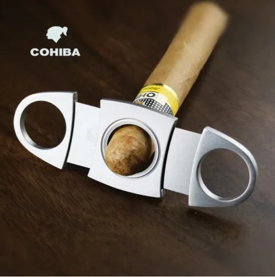 קוצץ סיגרים מקצועי מבית COHIBA