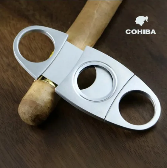 קוצץ סיגרים מקצועי מבית COHIBA