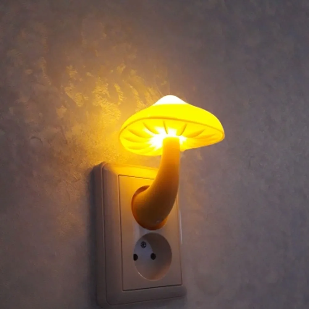 מנורת לילה בעיצוב פטריה – נורת LED שנדלקת כשחשוך!