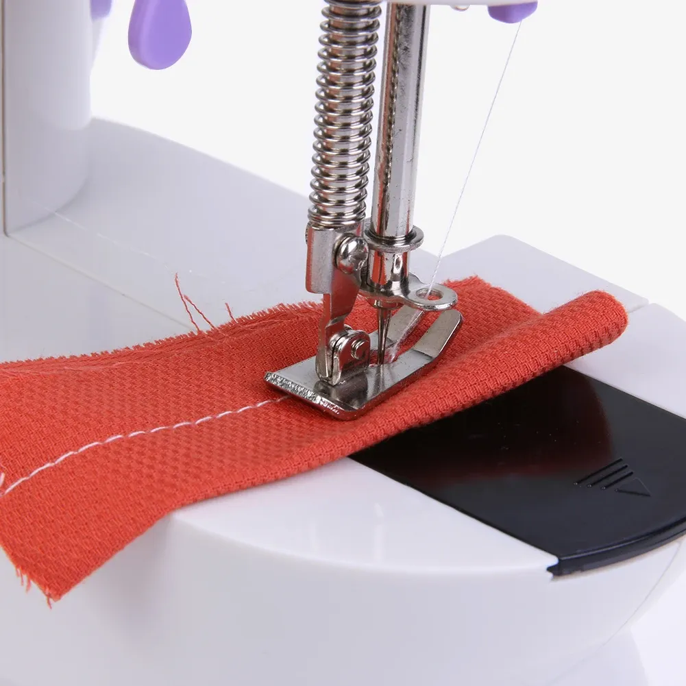 Household 202Mini Sewing Machines Handheld Sewing Machine with Light Cutter Foot Pedal Portable Night Light Sewing Machine Household 202Mini Sewing Machines Handheld Sewing Machine with Light Cutter Foot Pedal Portable Night Light Sewing Machine