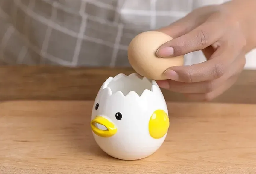 Egg White Separator Cute Cartoon Model Kitchen Accessories Easy Separation of Egg Whites and Yolks Ceramics Cooking Kitchen Tool Egg White Separator Cute Cartoon Model Kitchen Accessories Easy Separation of Egg Whites and Yolks Ceramics Cooking Kitchen Tool