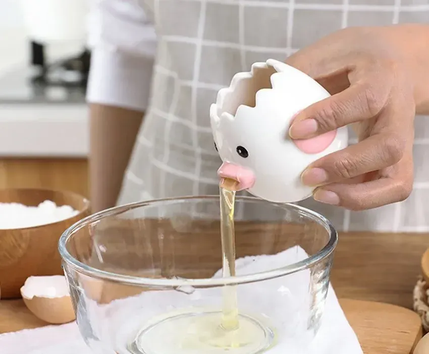 Egg White Separator Cute Cartoon Model Kitchen Accessories Easy Separation of Egg Whites and Yolks Ceramics Cooking Kitchen Tool Egg White Separator Cute Cartoon Model Kitchen Accessories Easy Separation of Egg Whites and Yolks Ceramics Cooking Kitchen Tool