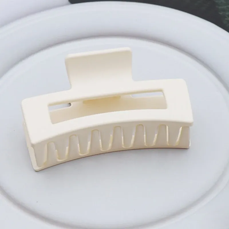 Korean Women Girls Plastic Hair Claws Hair Clips Headwear Large Size Hairpin Crab Barrette Fashion Ornament Hair Accessories Korean Women Girls Plastic Hair Claws Hair Clips Headwear Large Size Hairpin Crab Barrette Fashion Ornament Hair Accessories