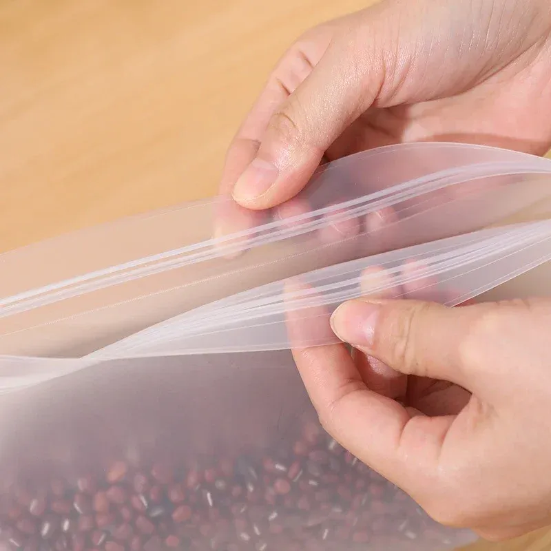 Reusable Food Freezer Bags Leakproof Silicone Ziplock Bags BPA Free Meat Fruit Veggies Storage Bag Dishwasher Safe Reusable Food Freezer Bags Leakproof Silicone Ziplock Bags BPA Free Meat Fruit Veggies Storage Bag Dishwasher Safe