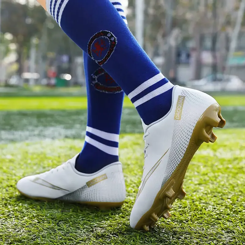 Professional Soccer Shoes Men Women Low-Ankle Football Boots Breathable Non-Slip Soccer Cleats Adults kids Outdoor Sneakers Professional Soccer Shoes Men Women Low-Ankle Football Boots Breathable Non-Slip Soccer Cleats Adults kids Outdoor Sneakers