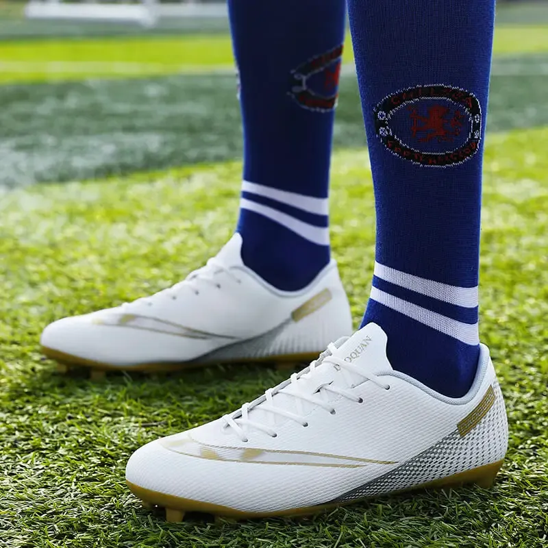 Professional Soccer Shoes Men Women Low-Ankle Football Boots Breathable Non-Slip Soccer Cleats Adults kids Outdoor Sneakers Professional Soccer Shoes Men Women Low-Ankle Football Boots Breathable Non-Slip Soccer Cleats Adults kids Outdoor Sneakers