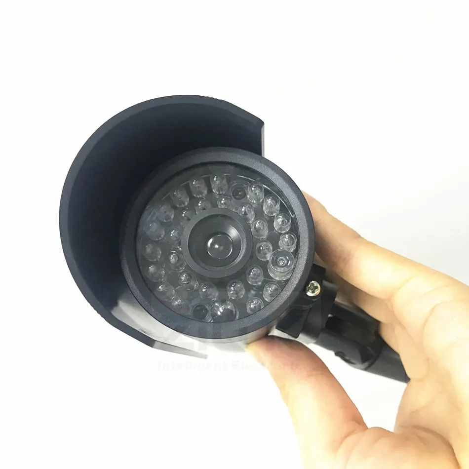 ⁦מצלמת אבטחה דמה עמידה במים עם נורת LED ושלט אזהרה⁩ – תמונה ⁦6⁩