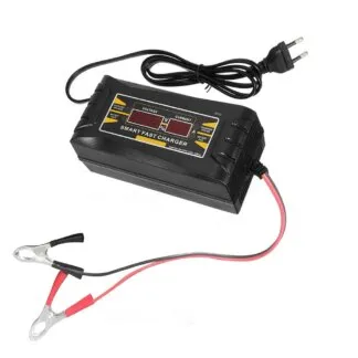 מטען ביתי למצברים עם עצירה אוטומטית וצג LCD