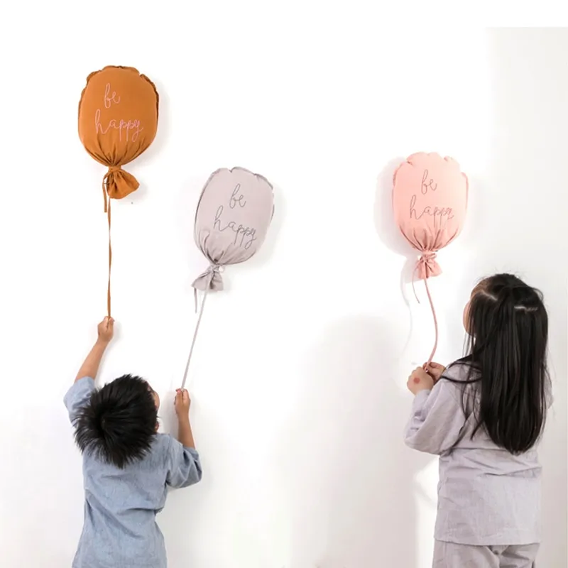 ⁦כרית בעיצוב בלון מכותנה רכה לצילומים ולשינה⁩ – תמונה ⁦2⁩