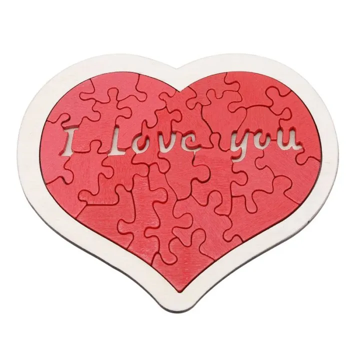 ⁦פאזל לב מעץ טבעי לילדים עם כיתוב I LOVE YOU⁩ – תמונה ⁦3⁩