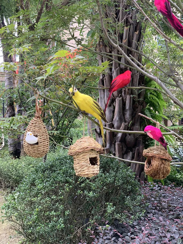 ⁦תוכי מלאכותי לקישוט הגינה והבית – עיצוב ריאליסטי⁩ – תמונה ⁦2⁩