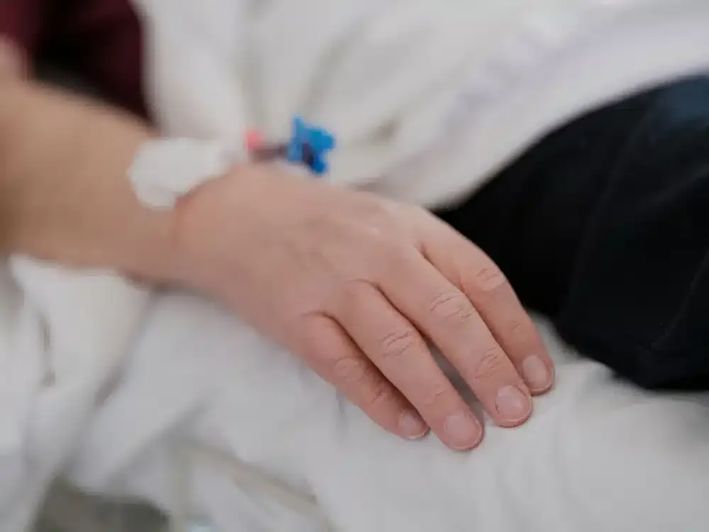 Facet Joint Injection in Plano, TX | Non-Surgical Options 3 Patient resting comfortably in a clinic after a minimally invasive facet joint injection